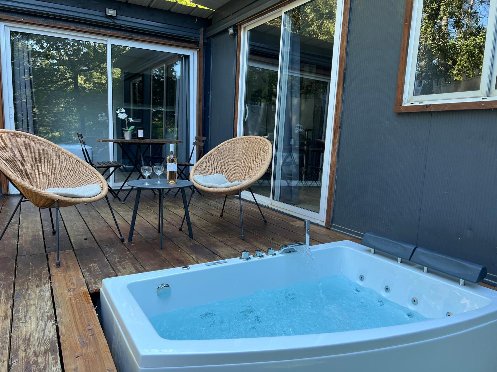 Superbe Cabane Jacuzzi Jardin Clim Wifi Parking Meyreuil Bagian luar foto